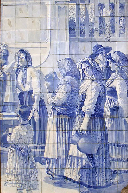 Portugal - Fliesenkunst im Bahnhof von Porto