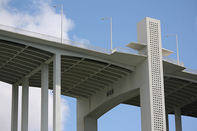 Portugal - Zur Abwechslung moderne Architektur in Porto
