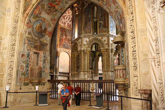 Portugal - Kirchliche Pracht zum Staunen