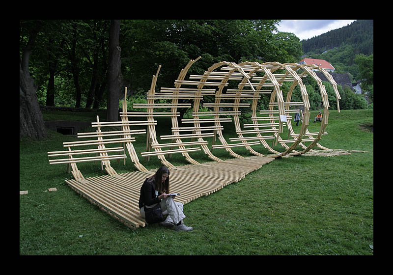 49_bergen_festning_holzskulpturen_004