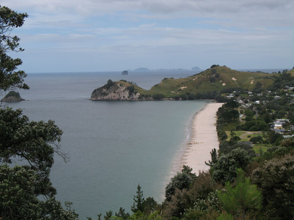71_cathedral_cove_walkway_01_hk