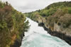 03_huka_falls_02.jpg (78,923 bytes)