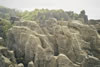 11_pancake_rocks_05.jpg (91,278 bytes)